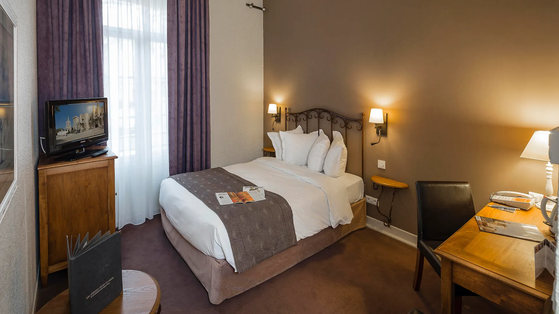 Hotel De L'Horloge Awinion