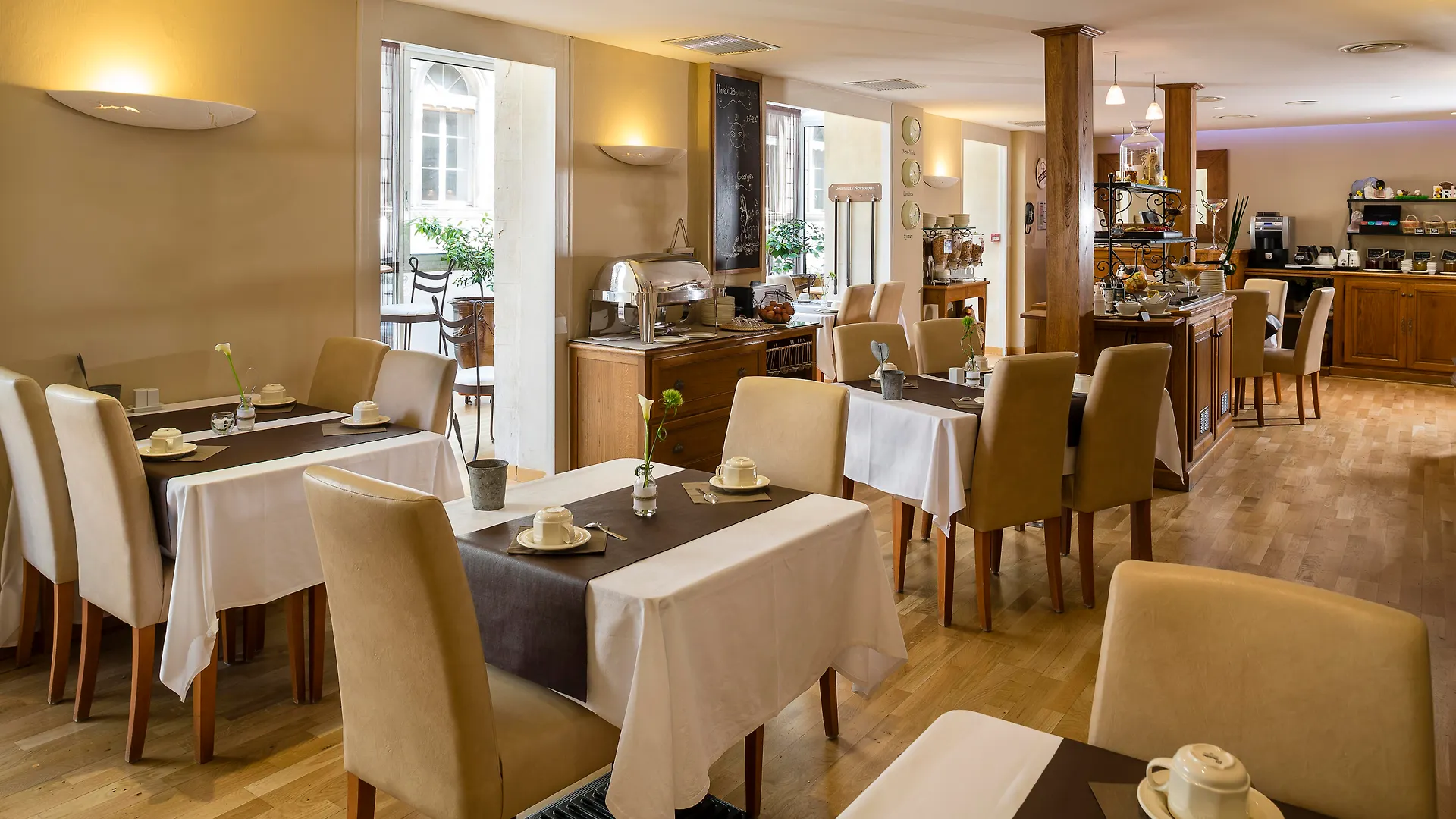 Hotel De L'Horloge Awinion