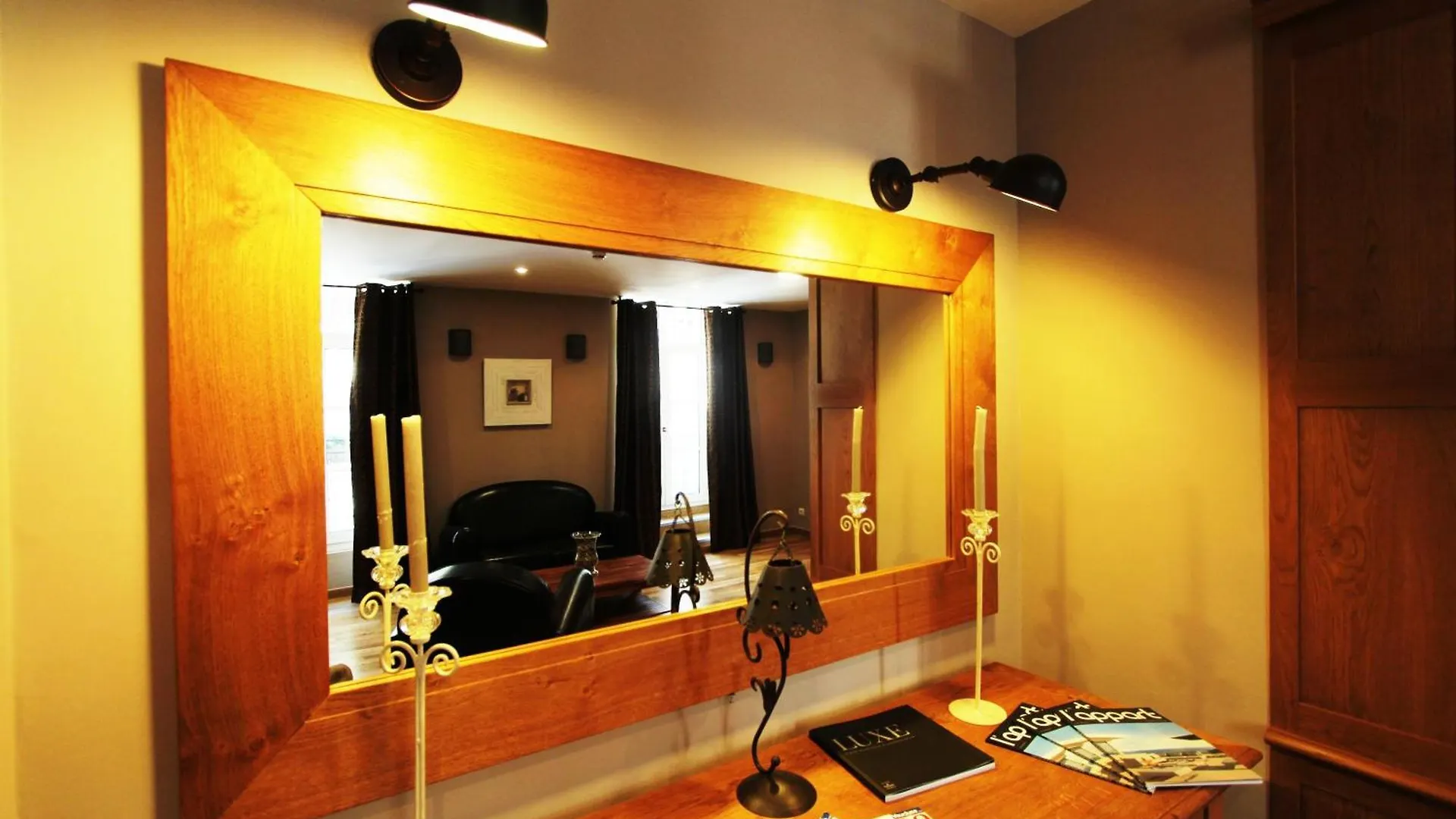 Hotel De L'Horloge Awinion
