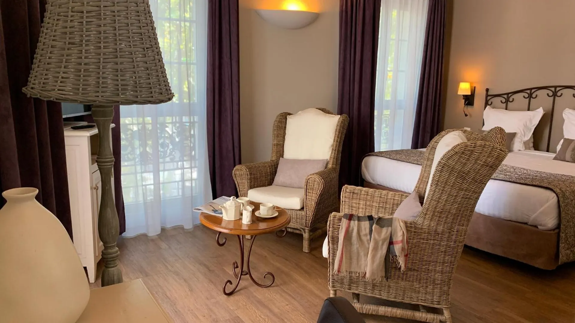 Hotel De L'Horloge Awinion