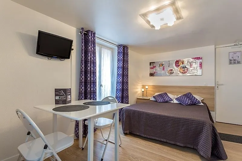 ****  Hotel De L'Horloge Awinion Francja