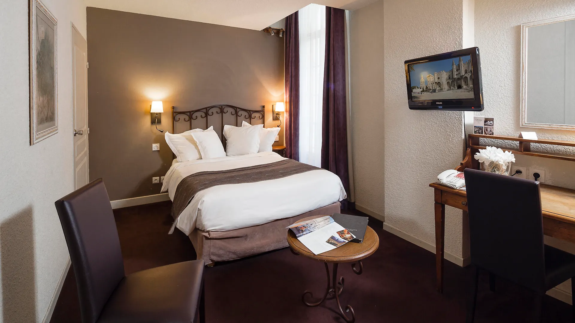 Hôtel de l'Horloge Avignon Hotel