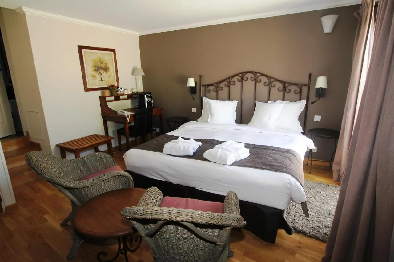 ****  Hotel De L'Horloge Avignon France