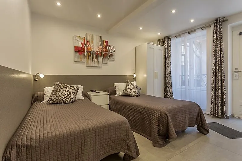 Hotel De L'Horloge Avignon France